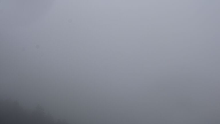 Dieses Bild zeigt eine Webcam-Aufnahme vom Achertal, aufgenommen am Sonntag, den 05.10.2025 um 15:20 Uhr. Die Temperatur betrug 4°C.