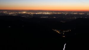 Dieses Bild zeigt eine Webcam-Aufnahme vom Achertal, aufgenommen am Dienstag, den 07.04.2026 um 21:10 Uhr. Die Temperatur betrug 10.4°C.