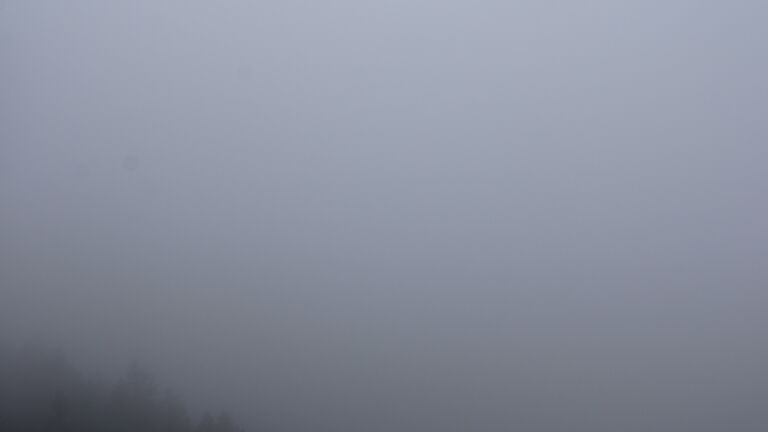 Dieses Bild zeigt eine Webcam-Aufnahme vom Achertal, aufgenommen am Montag, den 08.12.2025 um 13:20 Uhr. Die Temperatur betrug 8°C.