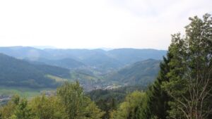 Dieses Bild zeigt eine Webcam-Aufnahme vom Achertal, aufgenommen am Mittwoch, den 07.10.2026 um 14:10 Uhr. Die Temperatur betrug 22.4°C.