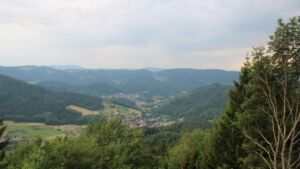 Dieses Bild zeigt eine Webcam-Aufnahme vom Achertal, aufgenommen am Dienstag, den 30.06.2026 um 20:30 Uhr. Die Temperatur betrug 25°C.