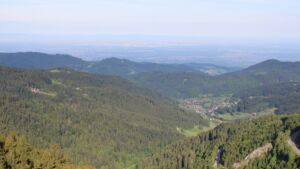 Dieses Bild zeigt eine Webcam-Aufnahme vom Achertal, aufgenommen am Sonntag, den 10.05.2026 um 08:20 Uhr. Die Temperatur betrug 15.8°C.