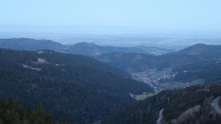 Dieses Bild zeigt eine Webcam-Aufnahme vom Achertal, aufgenommen am Montag, den 02.03.2026 um 07:00 Uhr. Die Temperatur betrug 4.6°C.