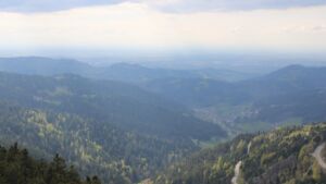 Dieses Bild zeigt eine Webcam-Aufnahme vom Achertal, aufgenommen am Dienstag, den 21.04.2026 um 16:20 Uhr. Die Temperatur betrug 4.1°C.