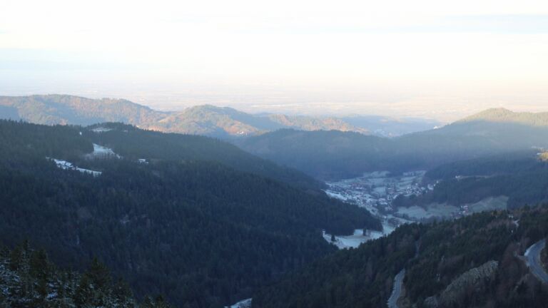 Dieses Bild zeigt eine Webcam-Aufnahme vom Achertal, aufgenommen am Mittwoch, den 19.11.2025 um 08:20 Uhr. Die Temperatur betrug -2.9°C.