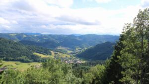 Dieses Bild zeigt eine Webcam-Aufnahme vom Achertal, aufgenommen am Mittwoch, den 10.06.2026 um 18:10 Uhr. Die Temperatur betrug 14.5°C.