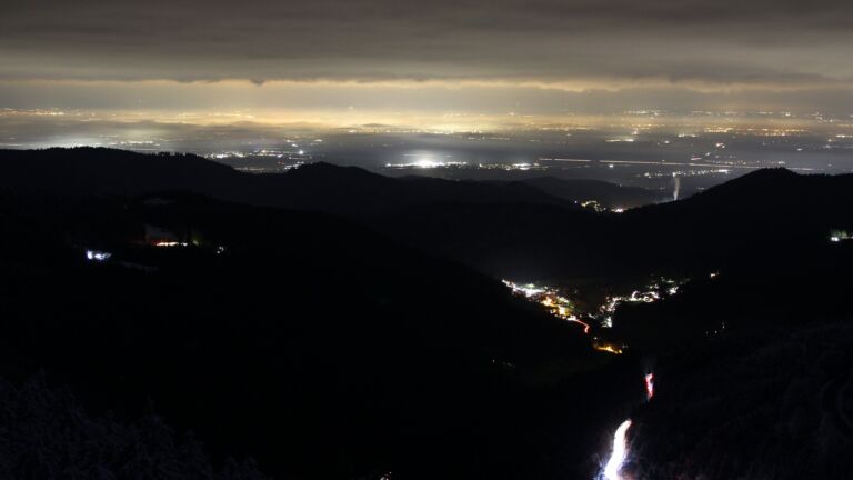 Dieses Bild zeigt eine Webcam-Aufnahme vom Achertal, aufgenommen am Donnerstag, den 27.11.2025 um 06:30 Uhr. Die Temperatur betrug -3.4°C.