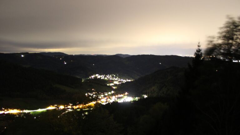 Dieses Bild zeigt eine Webcam-Aufnahme vom Achertal, aufgenommen am Freitag, den 23.10.2026 um 06:40 Uhr. Die Temperatur betrug 9.5°C.