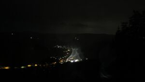 Dieses Bild zeigt eine Webcam-Aufnahme vom Achertal, aufgenommen am Donnerstag, den 08.10.2026 um 06:30 Uhr. Die Temperatur betrug 13.4°C.