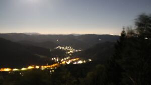 Dieses Bild zeigt eine Webcam-Aufnahme vom Achertal, aufgenommen am Mittwoch, den 23.09.2026 um 00:00 Uhr. Die Temperatur betrug 11.3°C.