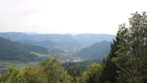 Dieses Bild zeigt eine Webcam-Aufnahme vom Achertal, aufgenommen am Montag, den 28.09.2026 um 16:40 Uhr. Die Temperatur betrug 29.2°C.