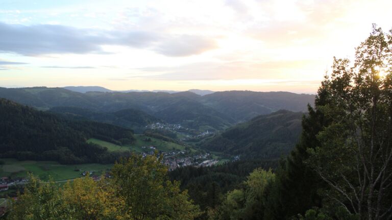 Dieses Bild zeigt eine Webcam-Aufnahme vom Achertal, aufgenommen am Donnerstag, den 22.10.2026 um 18:10 Uhr. Die Temperatur betrug 8.2°C.