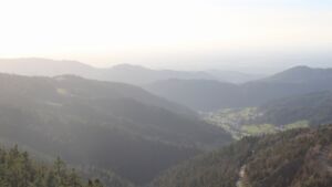 Dieses Bild zeigt eine Webcam-Aufnahme vom Achertal, aufgenommen am Donnerstag, den 12.03.2026 um 17:00 Uhr. Die Temperatur betrug 6.6°C.