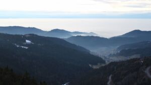 Dieses Bild zeigt eine Webcam-Aufnahme vom Achertal, aufgenommen am Freitag, den 23.01.2026 um 17:20 Uhr. Die Temperatur betrug 4.6°C.