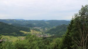 Dieses Bild zeigt eine Webcam-Aufnahme vom Achertal, aufgenommen am Mittwoch, den 10.06.2026 um 07:40 Uhr. Die Temperatur betrug 10.8°C.