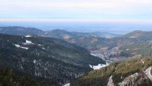 Dieses Bild zeigt eine Webcam-Aufnahme vom Achertal, aufgenommen am Sonntag, den 23.11.2025 um 09:20 Uhr. Die Temperatur betrug -1°C.