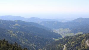 Dieses Bild zeigt eine Webcam-Aufnahme vom Achertal, aufgenommen am Mittwoch, den 22.04.2026 um 16:20 Uhr. Die Temperatur betrug 9.3°C.