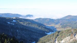 Dieses Bild zeigt eine Webcam-Aufnahme vom Achertal, aufgenommen am Samstag, den 22.11.2025 um 10:20 Uhr. Die Temperatur betrug -3.6°C.