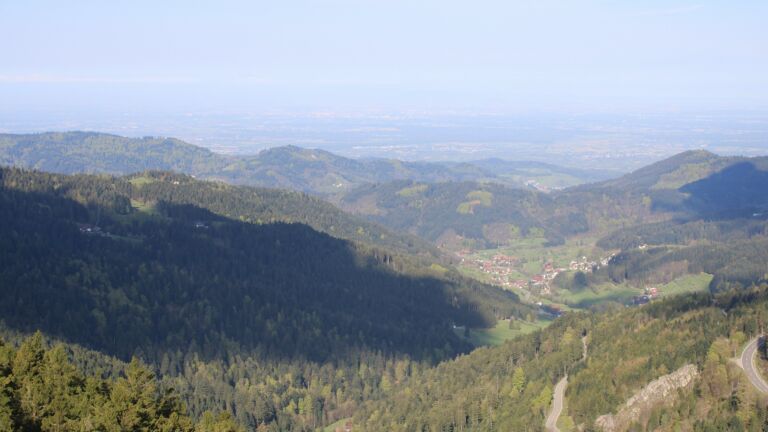 Dieses Bild zeigt eine Webcam-Aufnahme vom Achertal, aufgenommen am Montag, den 20.04.2026 um 09:10 Uhr. Die Temperatur betrug 8.9°C.