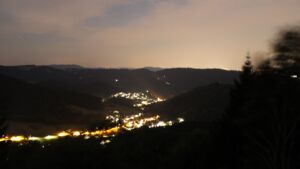 Dieses Bild zeigt eine Webcam-Aufnahme vom Achertal, aufgenommen am Samstag, den 01.08.2026 um 22:40 Uhr. Die Temperatur betrug 20.2°C.