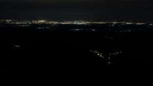 Dieses Bild zeigt eine Webcam-Aufnahme vom Achertal, aufgenommen am Samstag, den 01.11.2025 um 06:10 Uhr. Die Temperatur betrug 11.8°C.