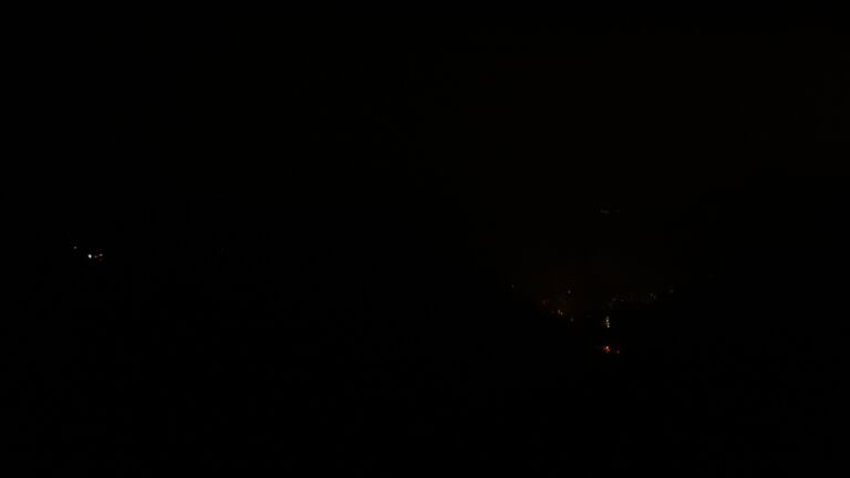 Dieses Bild zeigt eine Webcam-Aufnahme vom Achertal, aufgenommen am Sonntag, den 27.07.2025 um 22:50 Uhr. Die Temperatur betrug 10.5°C.