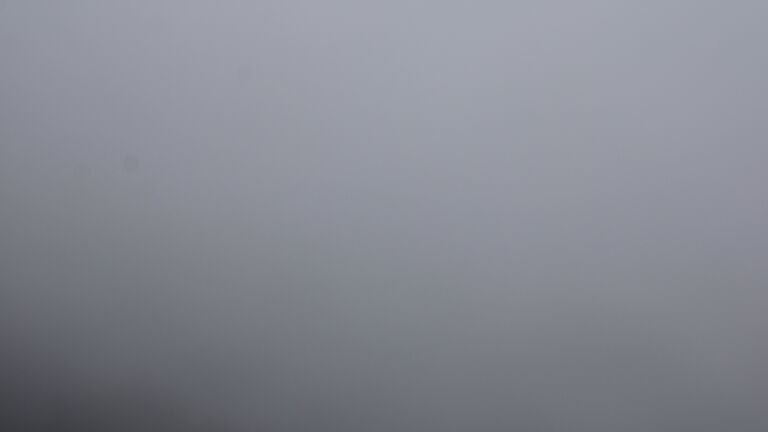 Dieses Bild zeigt eine Webcam-Aufnahme vom Achertal, aufgenommen am Montag, den 08.12.2025 um 12:10 Uhr. Die Temperatur betrug 7.9°C.