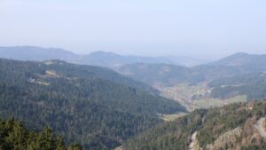 Dieses Bild zeigt eine Webcam-Aufnahme vom Achertal, aufgenommen am Dienstag, den 10.03.2026 um 11:20 Uhr. Die Temperatur betrug 13°C.