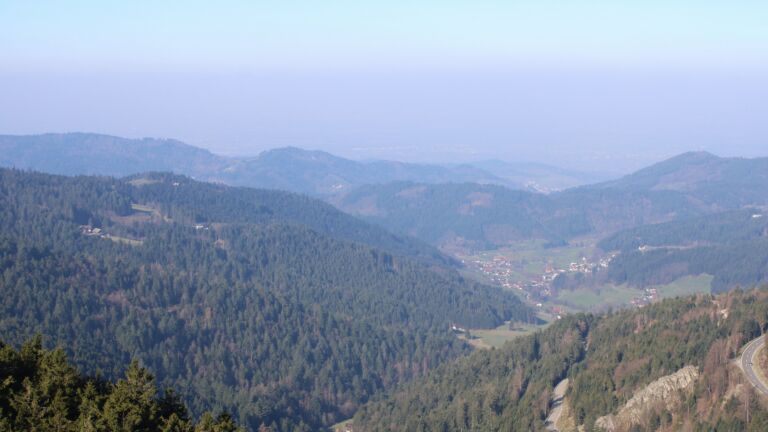 Dieses Bild zeigt eine Webcam-Aufnahme vom Achertal, aufgenommen am Donnerstag, den 19.03.2026 um 09:20 Uhr. Die Temperatur betrug 4.2°C.