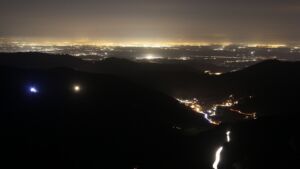 Dieses Bild zeigt eine Webcam-Aufnahme vom Achertal, aufgenommen am Donnerstag, den 18.12.2025 um 06:40 Uhr. Die Temperatur betrug 4.9°C.