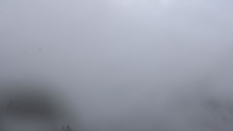 Dieses Bild zeigt eine Webcam-Aufnahme vom Achertal, aufgenommen am Montag, den 28.07.2025 um 14:30 Uhr. Die Temperatur betrug 10.4°C.