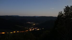 Dieses Bild zeigt eine Webcam-Aufnahme vom Achertal, aufgenommen am Sonntag, den 27.09.2026 um 06:30 Uhr. Die Temperatur betrug 20.3°C.