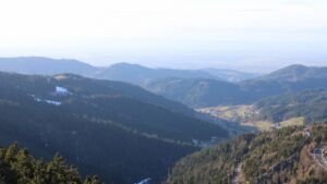 Dieses Bild zeigt eine Webcam-Aufnahme vom Achertal, aufgenommen am Freitag, den 16.01.2026 um 15:00 Uhr. Die Temperatur betrug 9.4°C.