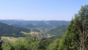 Dieses Bild zeigt eine Webcam-Aufnahme vom Achertal, aufgenommen am Donnerstag, den 28.05.2026 um 11:30 Uhr. Die Temperatur betrug 22.4°C.
