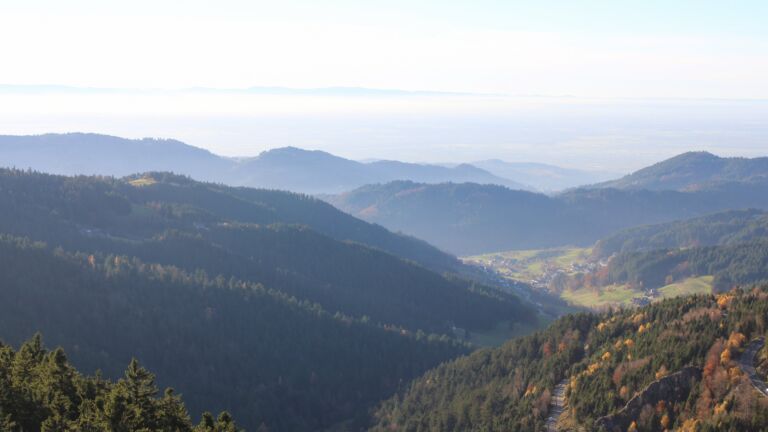 Dieses Bild zeigt eine Webcam-Aufnahme vom Achertal, aufgenommen am Mittwoch, den 05.11.2025 um 15:40 Uhr. Die Temperatur betrug 12.1°C.