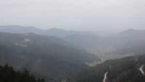 Dieses Bild zeigt eine Webcam-Aufnahme vom Achertal, aufgenommen am Mittwoch, den 11.03.2026 um 16:20 Uhr. Die Temperatur betrug 4.9°C.