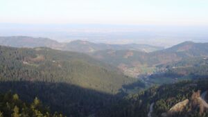 Dieses Bild zeigt eine Webcam-Aufnahme vom Achertal, aufgenommen am Donnerstag, den 09.04.2026 um 08:00 Uhr. Die Temperatur betrug 12.8°C.