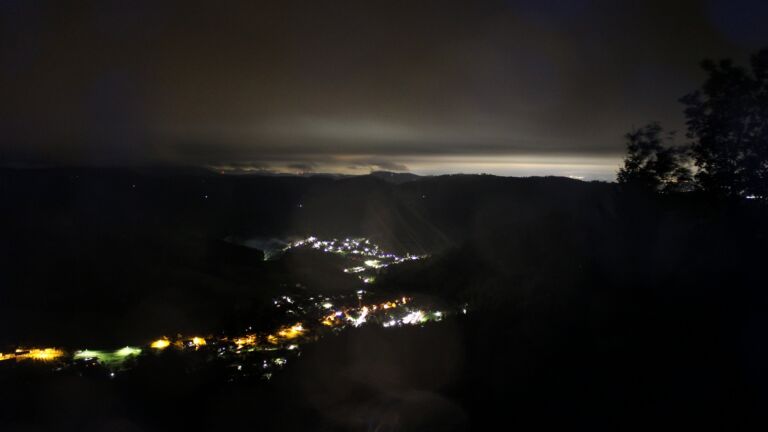 Dieses Bild zeigt eine Webcam-Aufnahme vom Achertal, aufgenommen am Mittwoch, den 14.10.2026 um 03:00 Uhr. Die Temperatur betrug 12.6°C.