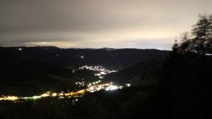 Dieses Bild zeigt eine Webcam-Aufnahme vom Achertal, aufgenommen am Freitag, den 23.10.2026 um 06:20 Uhr. Die Temperatur betrug 9.4°C.