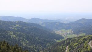 Dieses Bild zeigt eine Webcam-Aufnahme vom Achertal, aufgenommen am Montag, den 27.04.2026 um 15:10 Uhr. Die Temperatur betrug 14.6°C.