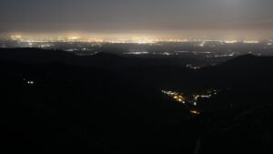 Dieses Bild zeigt eine Webcam-Aufnahme vom Achertal, aufgenommen am Samstag, den 25.04.2026 um 03:00 Uhr. Die Temperatur betrug 10.6°C.