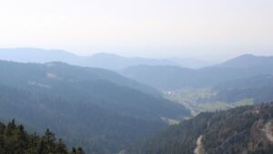 Dieses Bild zeigt eine Webcam-Aufnahme vom Achertal, aufgenommen am Dienstag, den 24.03.2026 um 15:30 Uhr. Die Temperatur betrug 9.3°C.