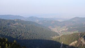 Dieses Bild zeigt eine Webcam-Aufnahme vom Achertal, aufgenommen am Dienstag, den 24.03.2026 um 07:50 Uhr. Die Temperatur betrug 6.5°C.