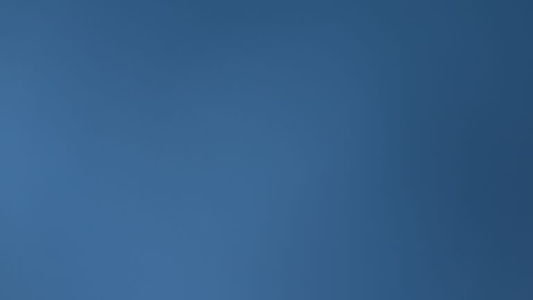 Dieses Bild zeigt eine Webcam-Aufnahme vom Achertal, aufgenommen am Montag, den 27.10.2025 um 06:40 Uhr. Die Temperatur betrug 0.2°C.