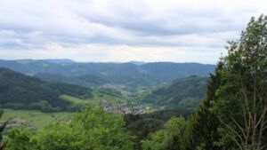 Dieses Bild zeigt eine Webcam-Aufnahme vom Achertal, aufgenommen am Mittwoch, den 13.05.2026 um 16:00 Uhr. Die Temperatur betrug 8.8°C.