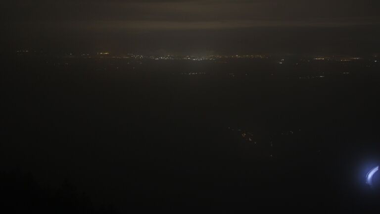 Dieses Bild zeigt eine Webcam-Aufnahme vom Achertal, aufgenommen am Freitag, den 26.09.2025 um 00:00 Uhr. Die Temperatur betrug 5°C.