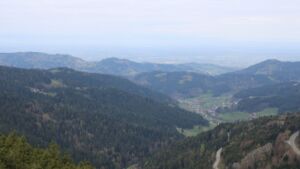 Dieses Bild zeigt eine Webcam-Aufnahme vom Achertal, aufgenommen am Donnerstag, den 16.04.2026 um 09:30 Uhr. Die Temperatur betrug 9.6°C.