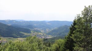 Dieses Bild zeigt eine Webcam-Aufnahme vom Achertal, aufgenommen am Dienstag, den 14.07.2026 um 15:40 Uhr. Die Temperatur betrug 32°C.