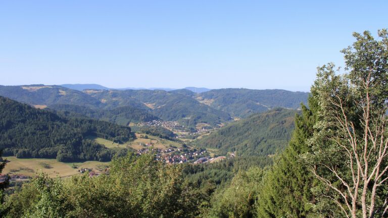 Dieses Bild zeigt eine Webcam-Aufnahme vom Achertal, aufgenommen am Freitag, den 07.08.2026 um 09:40 Uhr. Die Temperatur betrug 23°C.