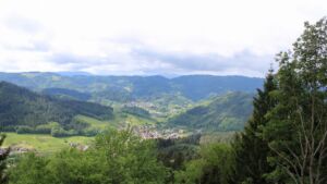 Dieses Bild zeigt eine Webcam-Aufnahme vom Achertal, aufgenommen am Freitag, den 15.05.2026 um 11:40 Uhr. Die Temperatur betrug 7.3°C.